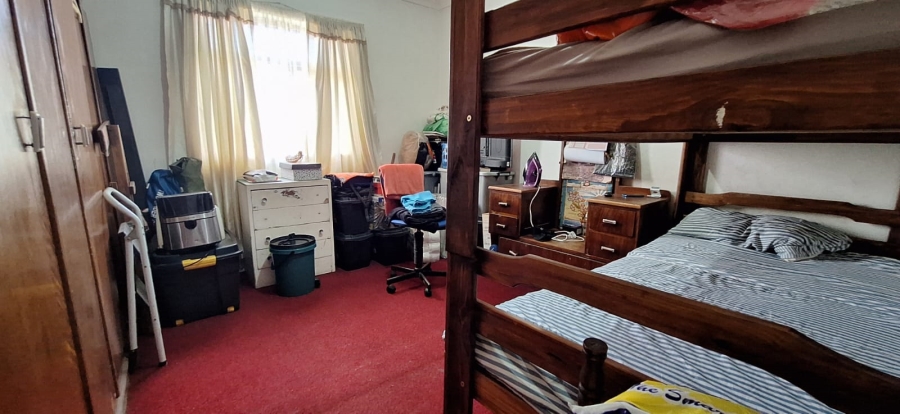 4 Bedroom Property for Sale in Grassy Park Western Cape